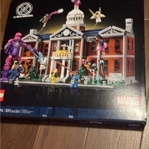 LEGO X-Men Mansion Battle Set